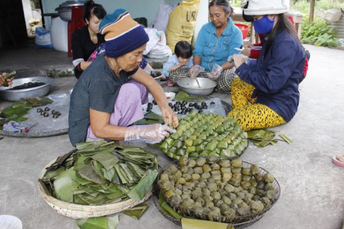 Cách làm Bánh ít lá gai Cù Lao Chàm