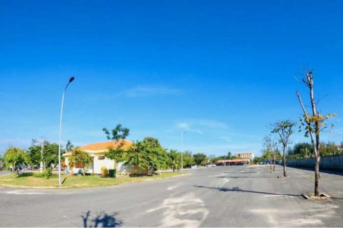 Cảng Cửa Đại có gì
