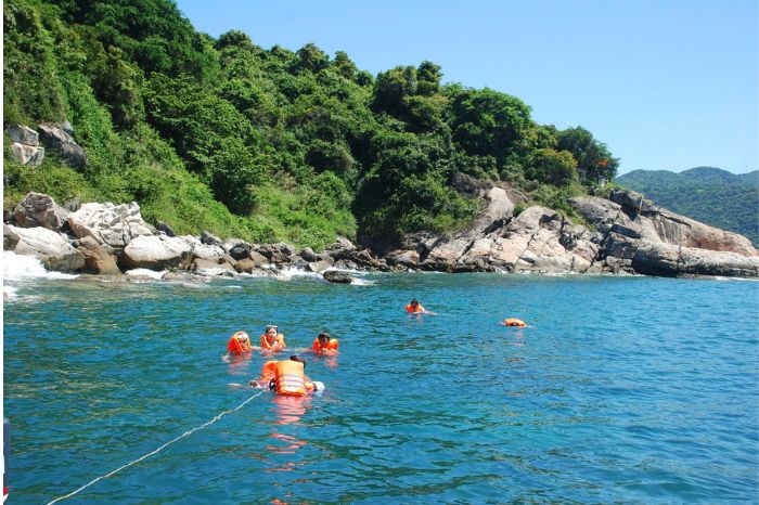 Không biết bơi lặn ngắm san hô Cù Lao Chàm được không