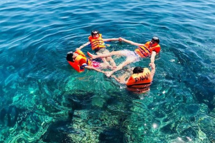 Không biết bơi lặn ngắm san hô Cù Lao Chàm được không